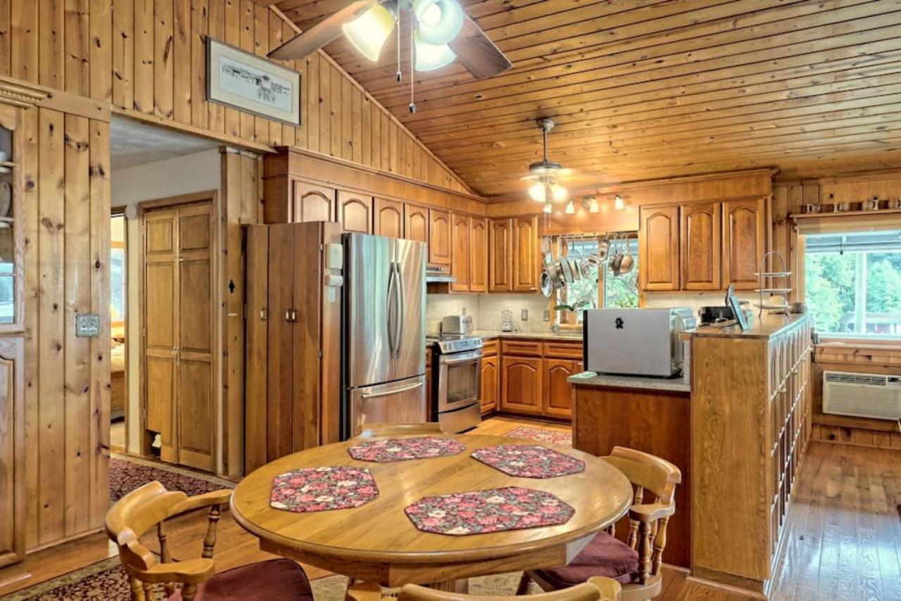 Hannahs Perch On Lake Burton With Private Top Patio And Bottom Dock Clayton Exterior foto