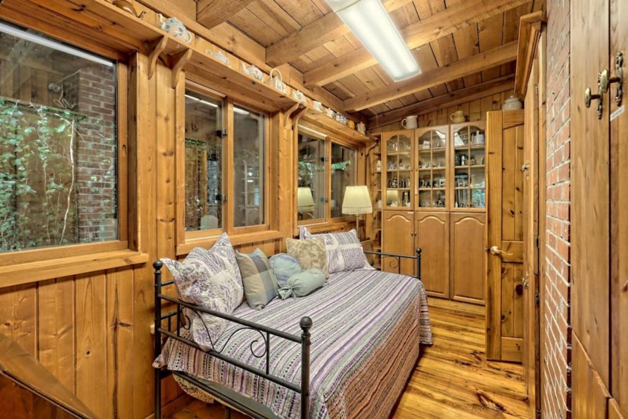 Hannahs Perch On Lake Burton With Private Top Patio And Bottom Dock Clayton Exterior foto